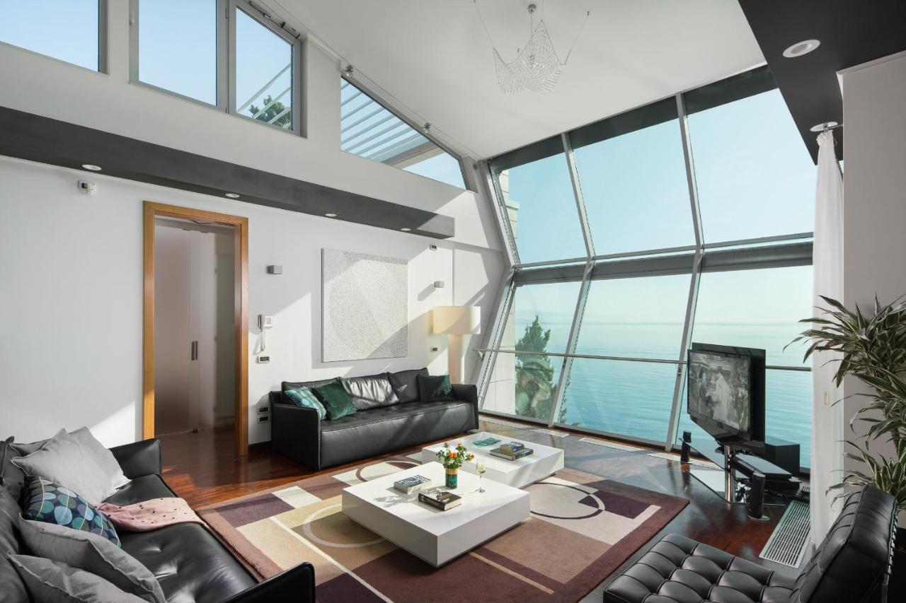 Villa Arentz Residence - Front Sea Apartments Opatija Bagian luar foto